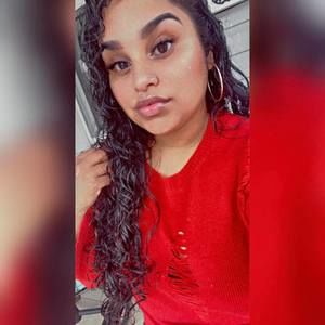 Meet your Posher, Marielena